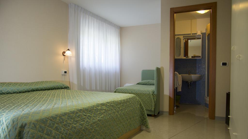 Hotel Cristallo レーリチ エクステリア 写真