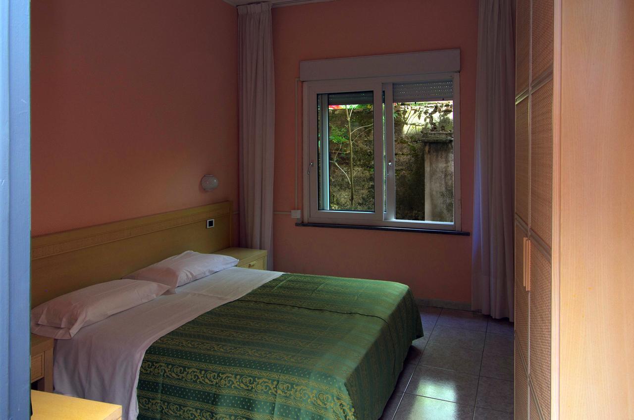 Hotel Cristallo レーリチ エクステリア 写真